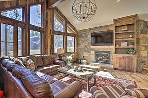 Walk to Lift: Luxe Villa w/ Hot Tub in Copper Mtn