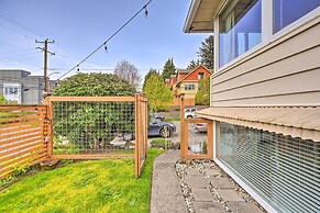 Seattle Garden Apt: Walk to Water & Amenities!