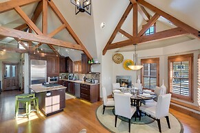 Downtown Breckenridge Cottage: Walk to Main St!