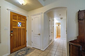 Convenient Las Cruces Home w/ Patio & Grill!