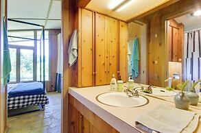 Tranquil Mid-century Modern Cottage w/ Forest View
