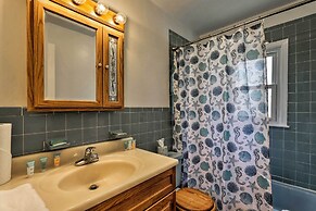 Spacious Mount Pleasant Home: 5 Mi to Beach
