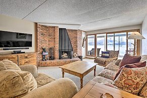 Lake Dillon Retreat w/ Mtn Views & Hot Tub Access!