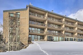 Mtn Views & Hot Tub Access: Lake Dillon Retreat