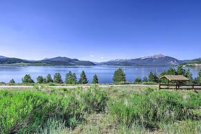 Mtn Views & Hot Tub Access: Lake Dillon Retreat