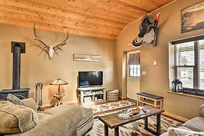 Red Lodge Retreat w/ Hot Tub: 3 Blocks to Downtown