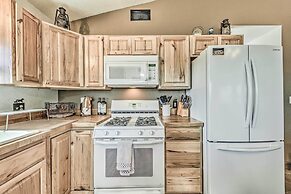 Cozy & Modern Ruidoso Cabin w/ Stellar Views!