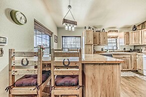 Cozy & Modern Ruidoso Cabin w/ Stellar Views!