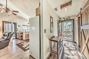 Cozy & Modern Ruidoso Cabin w/ Stellar Views!