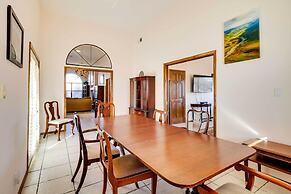 Albuquerque Home w/ Spacious Yard & Fire Pit!