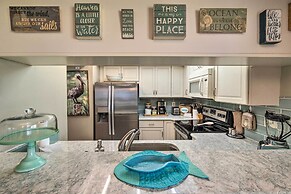 Resort Condo w/ Beach Access on Anna Maria Island!