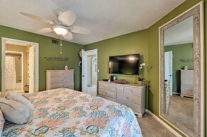 Resort Condo w/ Beach Access on Anna Maria Island!