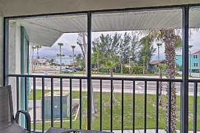Resort Condo w/ Beach Access on Anna Maria Island!