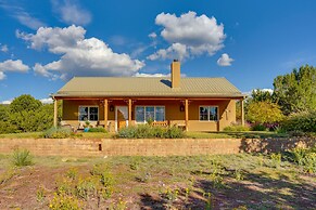 Hidden Santa Fe Gem - Nestled in Tesuque Hills!