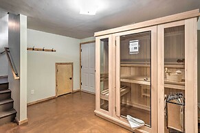 Fox Farm Retreat: Hillside Telluride Home w/ Sauna