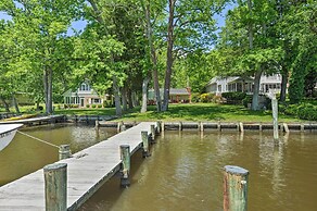 Waterfront Annapolis Home: Fire Pit & Fishing Pier