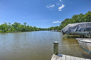 Waterfront Annapolis Home: Fire Pit & Fishing Pier