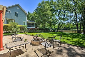 Waterfront Annapolis Home: Fire Pit & Fishing Pier
