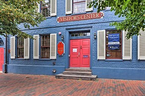 Chic Condo w/ Balcony in the Heart of Annapolis!