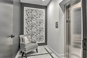 Chic Condo w/ Balcony in the Heart of Annapolis!