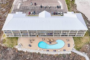 Beachfront Port Aransas Condo w/ Ocean Views!