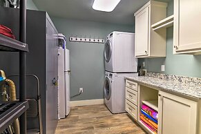 Beachfront Port Aransas Condo w/ Ocean Views!