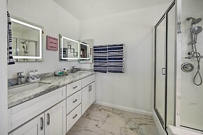 San Diego Sanctuary w/ Hot Tub & Large Patio!