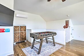 Family-friendly Calera Getaway w/ Game Room!