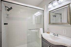 Charming Oceanside Condo w/ Beach & Pool Access!