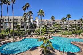 Charming Oceanside Condo w/ Beach & Pool Access!