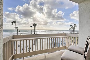 Charming Oceanside Condo w/ Beach & Pool Access!