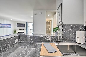 Charming Oceanside Condo w/ Beach & Pool Access!