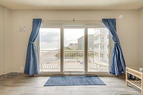 Direct Beach Access & View: Satellite Beach Condo!