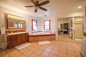 Inviting Colorado Springs House w/ Spacious Deck!