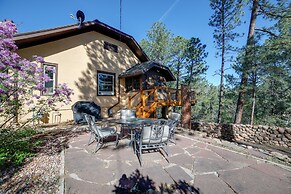 Inviting Colorado Springs House w/ Spacious Deck!