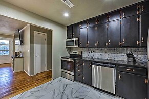 Fayetteville Vacation Rental - 2 Mi to Dtwn!