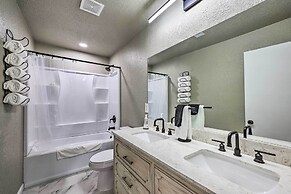 Fayetteville Vacation Rental - 2 Mi to Dtwn!