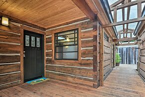 Quiet & Cozy Eureka Home Near Sequoia Park & Zoo!