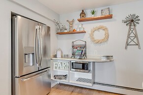 Dog-friendly Ranch Retreat ~ 5 Mi to Denver!