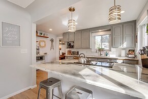 Dog-friendly Ranch Retreat ~ 5 Mi to Denver!