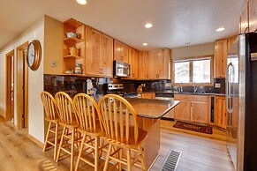 Keystone Townhome Near Resort: Deck & Mtn View!