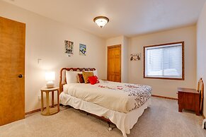 Deck + Mtn View: Keystone Townhome Near Resort!