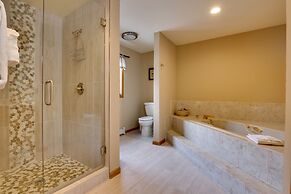 Deck + Mtn View: Keystone Townhome Near Resort!