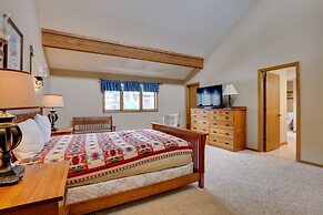Deck + Mtn View: Keystone Townhome Near Resort!