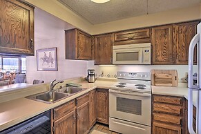 < 15 Mi to Breck: Dillon Condo w/ Fireplace