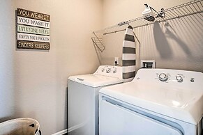 Dreamy Windsor Home With Grill ~ 3 Miles to Lake!