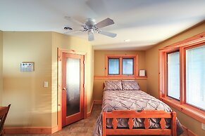 Waterfront Lake Champlain Home w/ Hot Tub & Sauna!