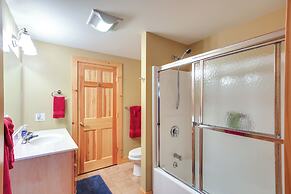 Waterfront Lake Champlain Home w/ Hot Tub & Sauna!