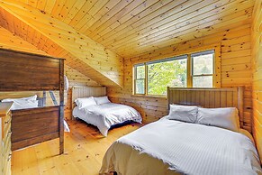 Picture-perfect Vermont Mtn Cabin w/ Hot Tub!