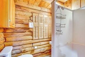 Picture-perfect Vermont Mtn Cabin w/ Hot Tub!